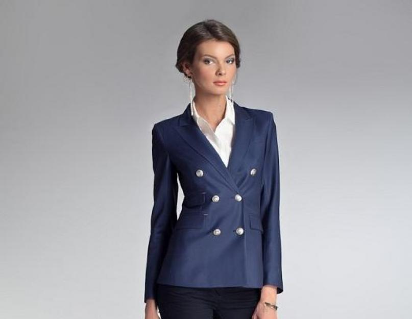 Голубой пиджак с чем носить и как сочетать? Синий женский пиджак – модная вещь стильного гардероба (50 фото) Светло голубой пиджак с чем носить